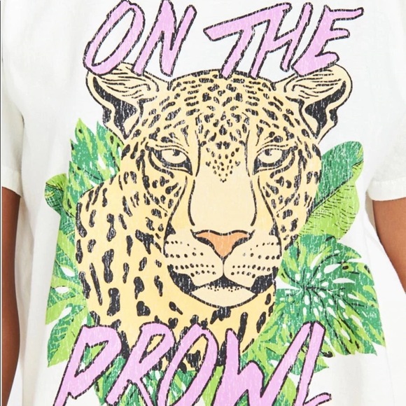 SHOW ME YOUR MUMU On The Prowl T-shirt - Picture 4 of 11